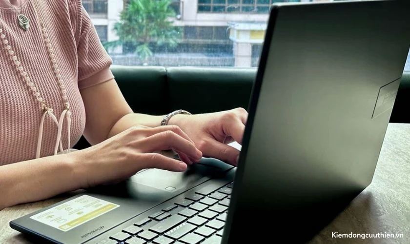 danh-gia-asus-vivobook-go-15-13 Asus Vivobook Go 15 phù hợp với đối tượng nào?