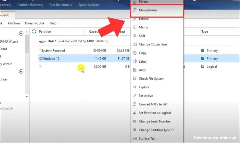 Nhấn chuột phải vào ổ cứng mà bạn muốn phân vùng chọn Move/Resize Partition.