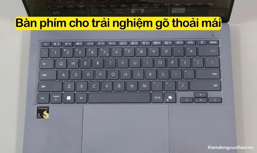 Đánh giá ASUS Zenbook A14 về bàn phím, loa