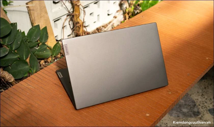 danh-gia-lenovo-yoga-slim-7-1 Đánh giá Lenovo Yoga Slim 7 về thiết kế sang trọng