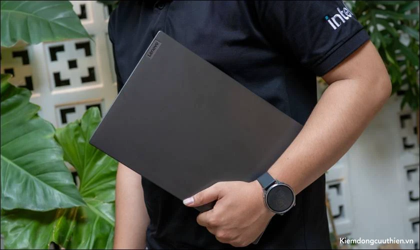 danh-gia-lenovo-yoga-slim-7-13 Ưu, nhược điểm của Lenovo Yoga Slim 7