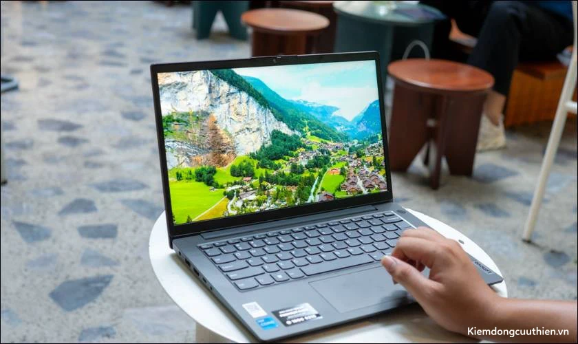 danh-gia-lenovo-yoga-slim-7-4 Khả năng xử lý đồ họa và lưu trữ