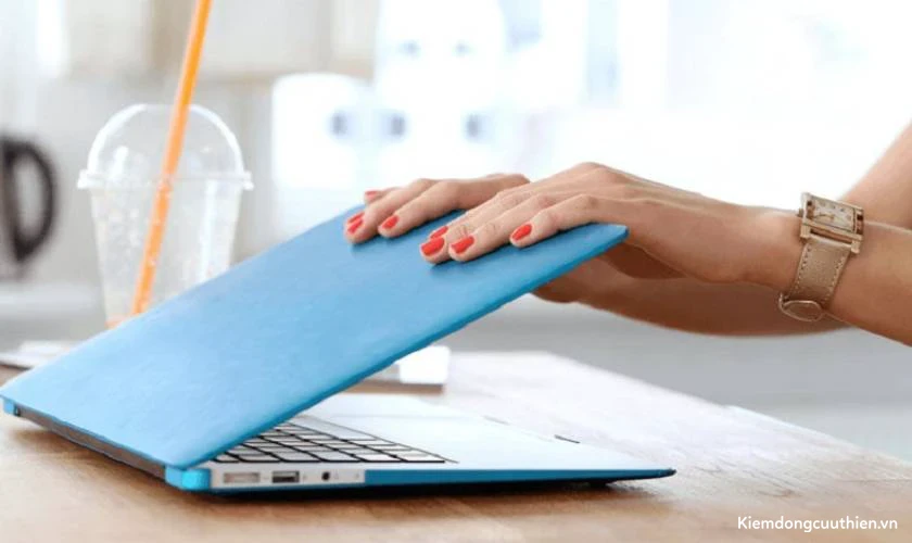 Những lưu ý để tránh màn hình laptop bị nhiễu